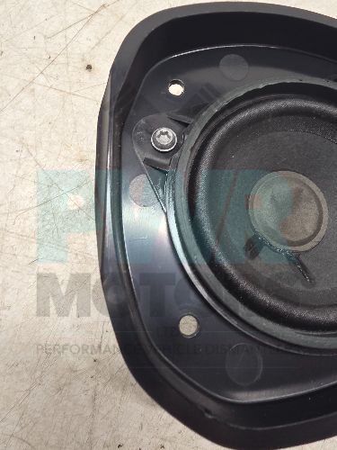 PORSCHE CAYENNE TURBO 955 Front Right Door BOSE Speaker